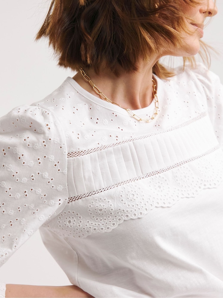 JD Williams White 100% Cotton Broderie 3/4 Sleeve Top - Image 4 of 4 JD Williams White 100% Cotton Broderie 3/4 Sleeve Top - Image 4 of 4