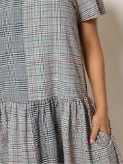 PixieGirl Petite Brushed Check Patchwork Maxi Dress - Bild 4 von 6