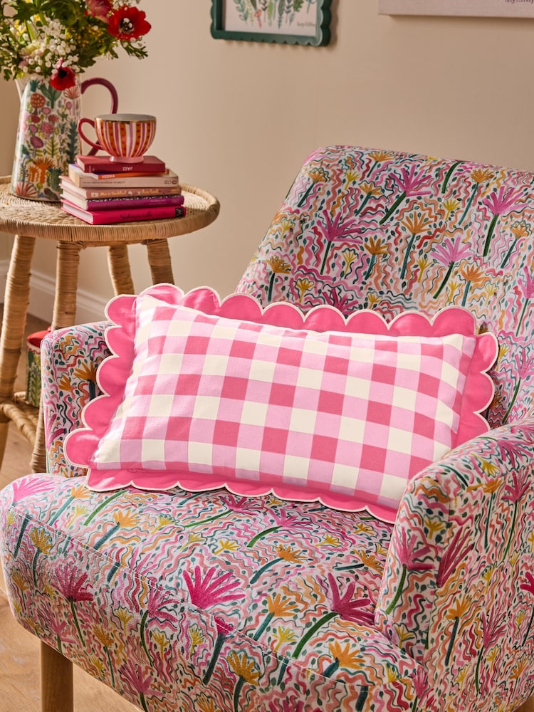 Lucy Tiffney rožast vzorec Scalloped Edge Tufted Cushion - Slika 2 iz 6