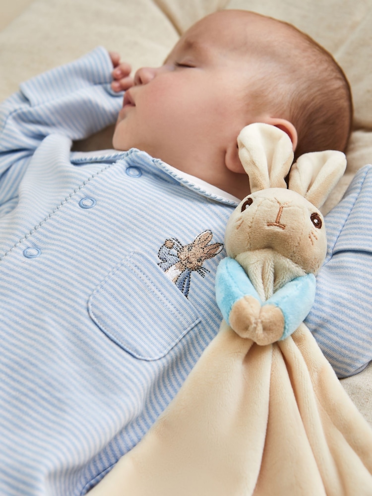 JoJo Maman Bébé Blue Peter Rabbit Sleepsuit & Comforter Gift Set - Image 4 of 9