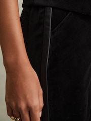 Reiss Black Parisa Petite Velvet Flared Suit Trousers - Image 4 of 7