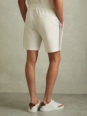 Reiss Off White Phoenix Textured Contrast Side Drawstring Shorts - Image 4 of 5