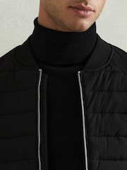 Reiss Black Rochdale Hybrid Quilt Raglan-Sleeve Bomber Jacket - Image 4 of 6