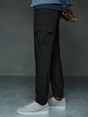 Reiss Black Hold Elasticated Cargo Trousers - Image 5 of 7