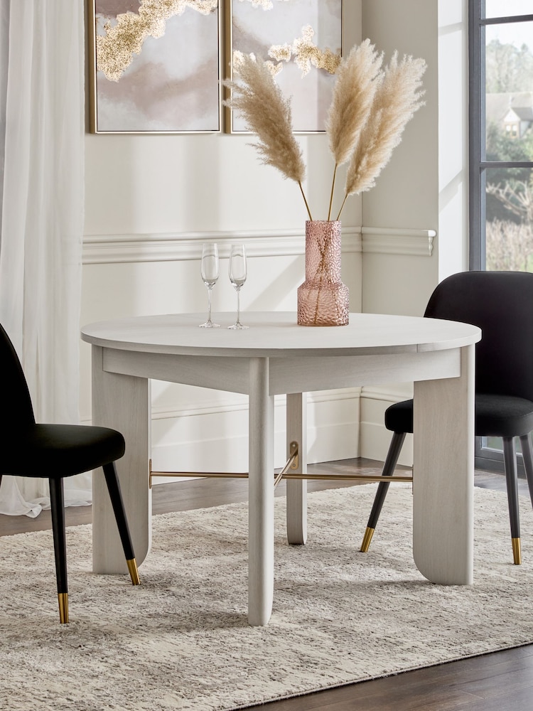 Light Natural EVIE Oak Effect Extending 4 to 6 Seater Dining Table - Image 1 of 10