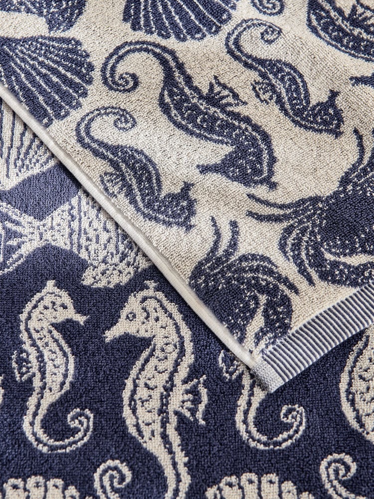 Blue Seahorse 100% Cotton Towel - Image 4 of 5