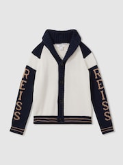 Off White/Marineblau - Reiss – Huston – Strickjacke im College-Stil - Bild 2 von 5