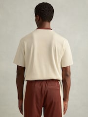 Reiss Rust Red/Off White Canyon Oversized Plisse Crew Neck T-Shirt - Image 3 of 4
