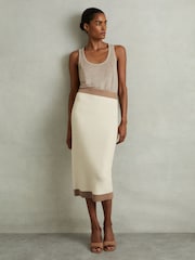 تنورة Nia صوف متوسطة الطول بقصة مستقيمة من Reiss - صورة 3 من 6
