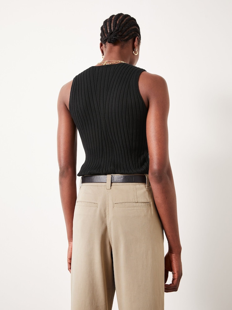 Hush Suri Knitted Rib Vest Top - Bild 2 von 4 Hush Suri Knitted Rib Vest Top - Bild 2 von 4