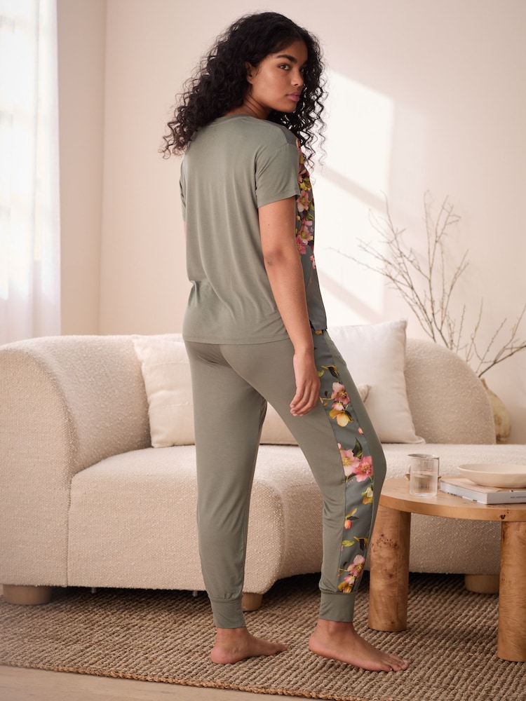B by Ted Baker Green Satin Jersey Mix Pyjamas Set - Image 4 of 26
