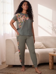 B by Ted Baker Green Satin Jersey Mix Pyjamas Set - Bild 5 von 26