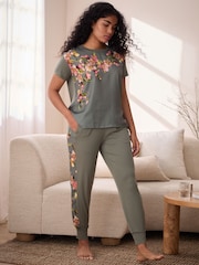 B by Ted Baker Green Satin Jersey Mix Pyjamas Set - Bild 7 von 26