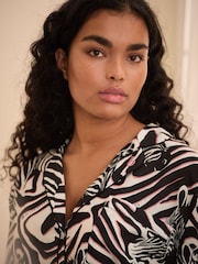 B by Ted Baker Satin-Pyjama mit durchgeknöpftem Oberteil - Bild 5 von 13