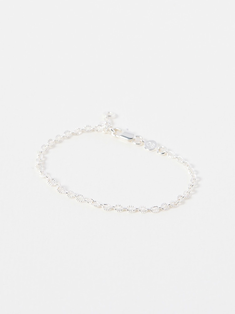 Oliver Bonas Silver Plated Awel Textured Oval Chain Bracelet - Image 2 of 5