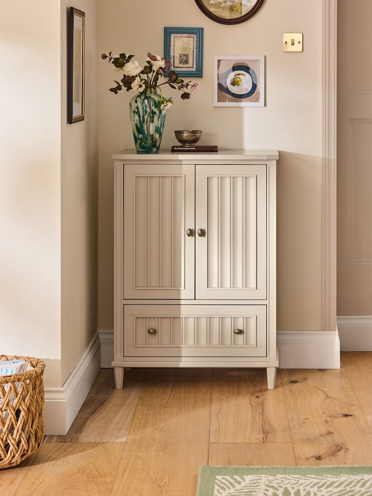 Nina Campbell Putty Willis Small Sideboard - Image 2 of 4