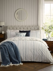 Laura Ashley 100% Cotton Fennelton Duvet Cover and Pillowcase Set - Изображение 2 из 9