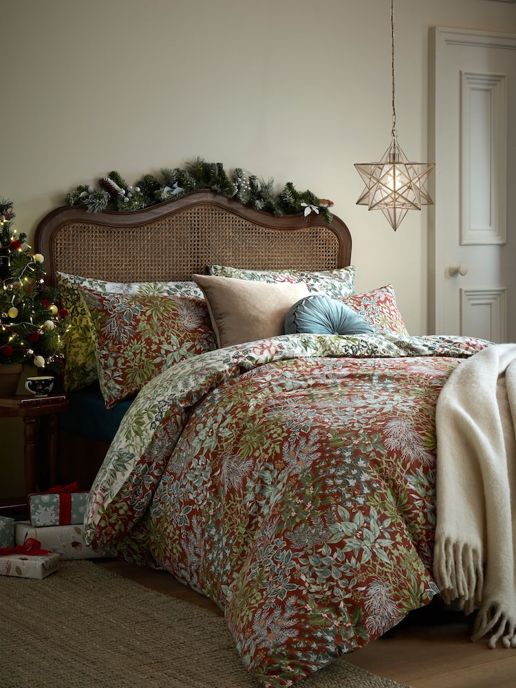 Постельный комплект из 100% хлопка с рождественскими ягодами Laura Ashley Crossdale - Изображение 2 из 10
