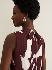 Phase Eight Red Nina Abstract Pleat Top - Image 6 of 7