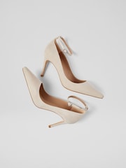 rožnata - LK Bennett Catelyn Suede Ankle Strap Closed Court Shoes - Slika 3 iz 4