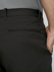 Puma Black Dealer 8" Mens Golf Shorts - Image 4 of 6