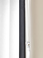 White Vog Made to Measure Vertical Blind - Image 5 of 8