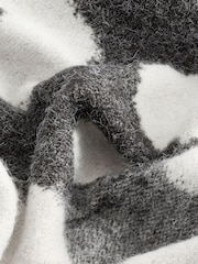 Black/White Midweight Scarf - Image 6 of 7