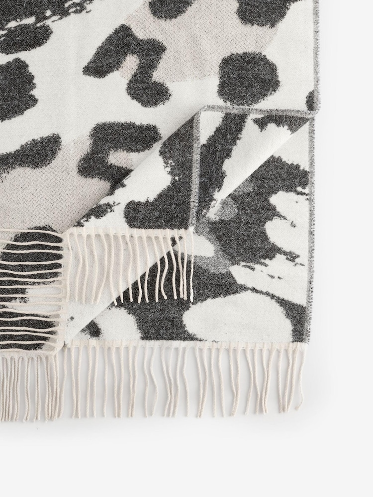 Black/White Midweight Scarf - Image 7 of 7