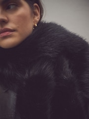 Black Faux Fur Scarf - Image 4 of 7
