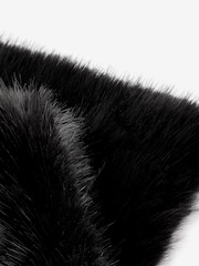 Black Faux Fur Scarf - Image 6 of 7