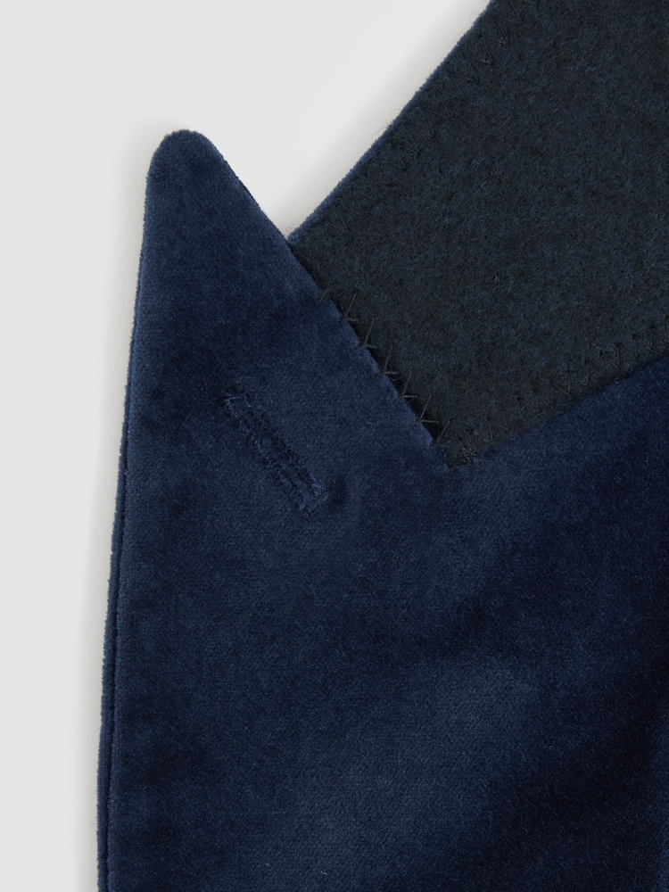 Baltisch Blau - Reiss Apsara Velvet Single Breasted Blazer - Bild 7 von 7 Baltisch Blau - Reiss Apsara Velvet Single Breasted Blazer - Bild 7 von 7