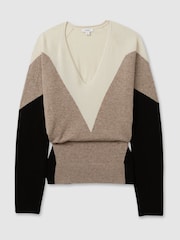 Reiss Neutral/Black Esme Wool Blend Colourblock V-Neck Jumper - Image 2 of 5
