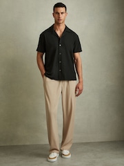 Reiss Emerald Hunt Textured Cuban Collar Shirt - Image 3 of 5