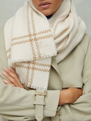 Reiss Cream Liana Wool-Cashmere Fringed Scarf - Image 2 of 4
