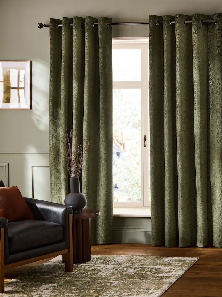 Olive Green Collection Luxe Heavyweight Cut Velvet Eyelet Lined Curtains - Image 2 of 4