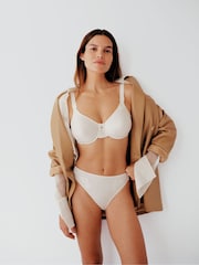 Chantelle Hedona Seamless Moulded Underwired Bra - Image 1 of 4