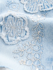 Mittelblau - Ausgestellte Jeans mit Schmetterlingsverzierung aus 100 % Baumwolle (3–16 J.) - Bild 6 von 7