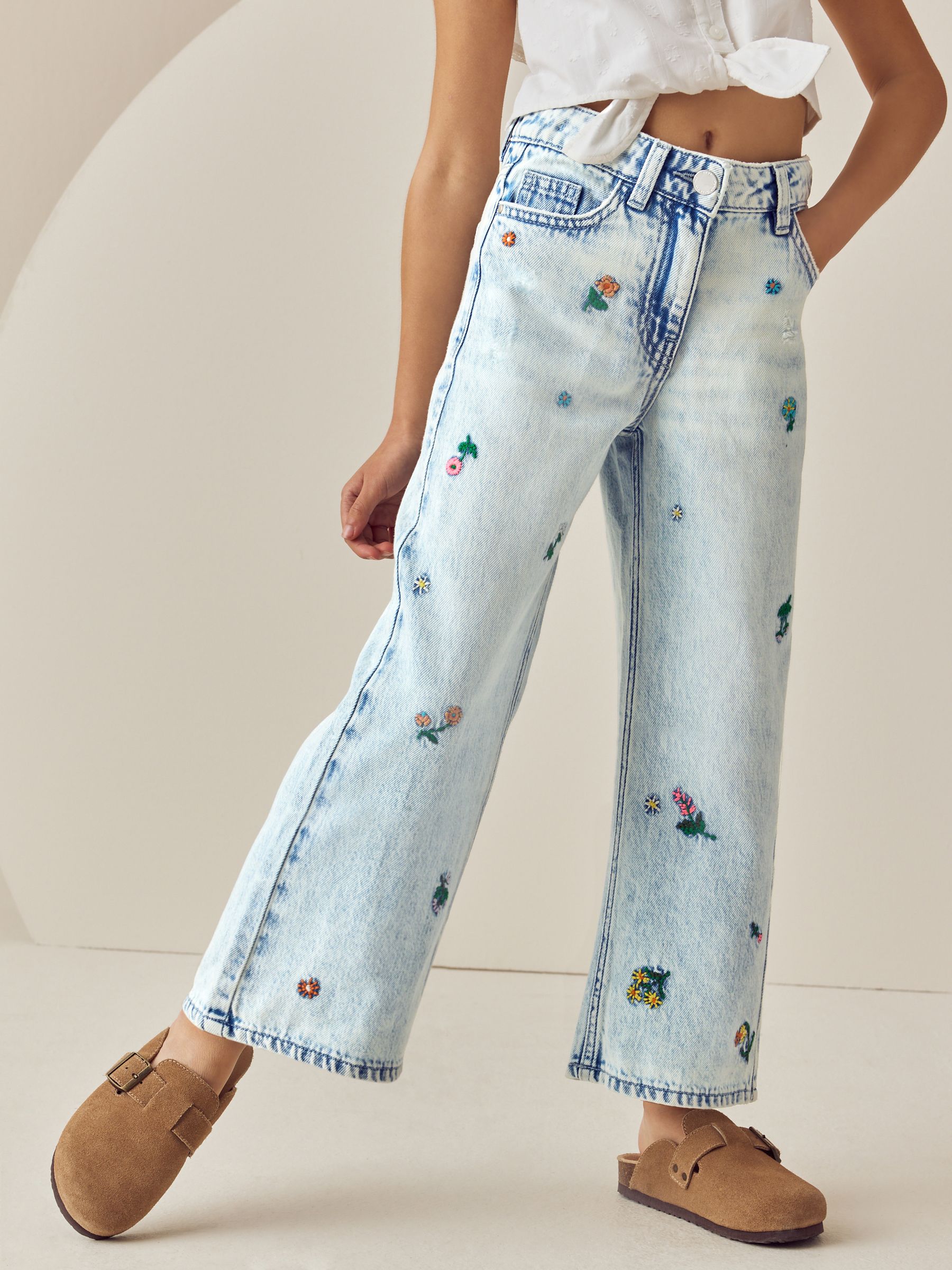Sundance Women's Floral Velour Velvet 5 Pocket Embroidered