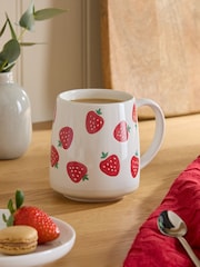 Кружка с клубникой - Изображение 1 из 3