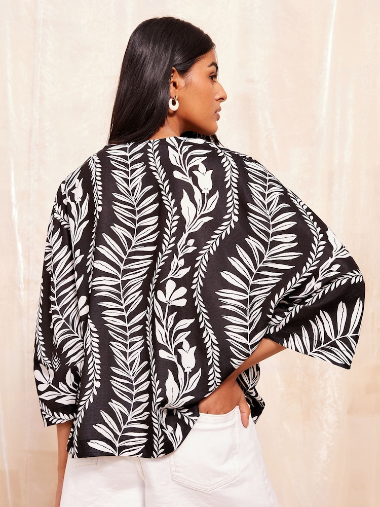 Friends Like These Black/White 3/4 Sleeve Button Through Blouse - Image 4 of 4
