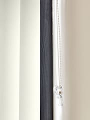 Cream Picce Blackout Made to Measure Vertical Blinds - Image 5 of 8