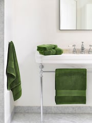 Jasper Conran London Forest Green Zero Twist Lightweight Soft Fast Drying 100% Cotton Towel - Image 1 of 5