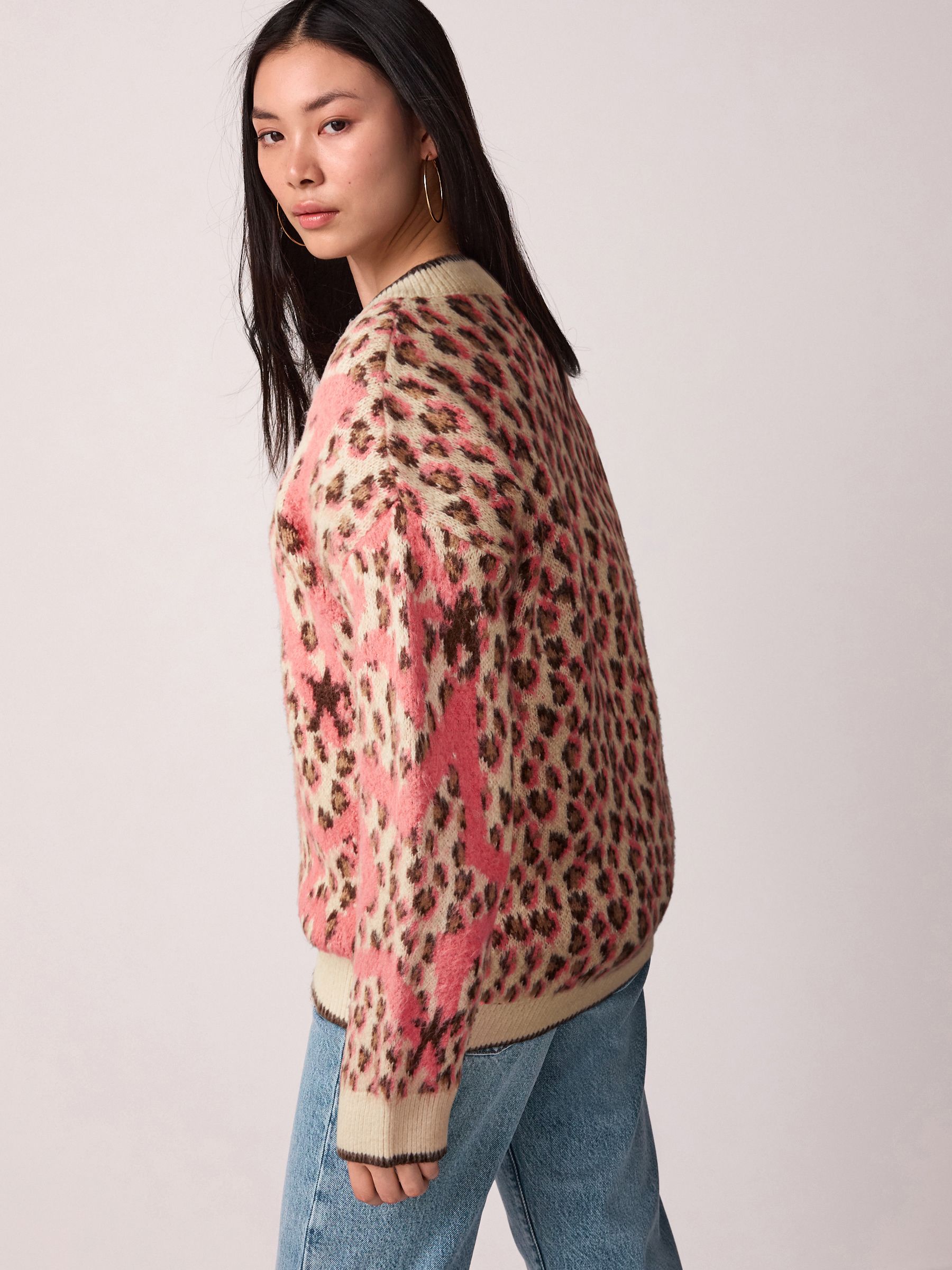 Jumper with leopard print star top