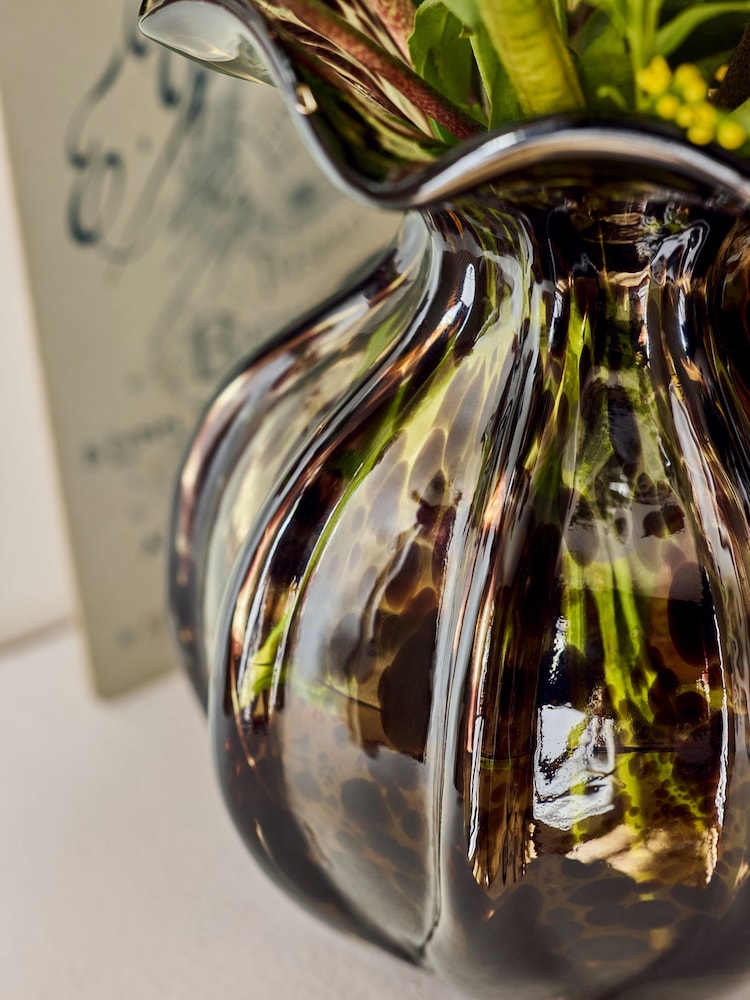 Nina Campbell Brown Tortoise Shell Confetti Vase - Image 5 of 5