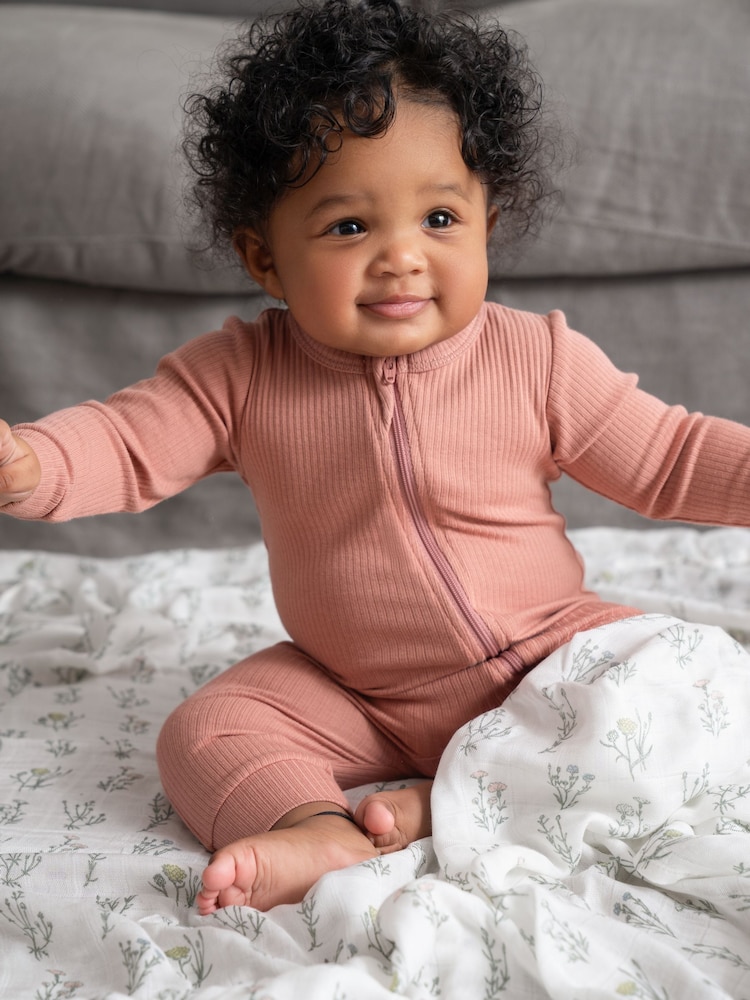 Aden + Anais מארז של 3 שמיכות מוסלין גדולות, במגע רך ומשיי עם הדפס פרחוני צרפתי, %100 כותנה - Image 7 of 10