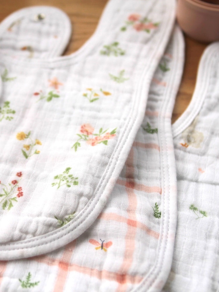aden + anais Pink Essentials 100% Cotton Country Floral Muslin Baby Snap Bibs 3 Pack - Image 2 of 4 aden + anais Pink Essentials 100% Cotton Country Floral Muslin Baby Snap Bibs 3 Pack - Image 2 of 4