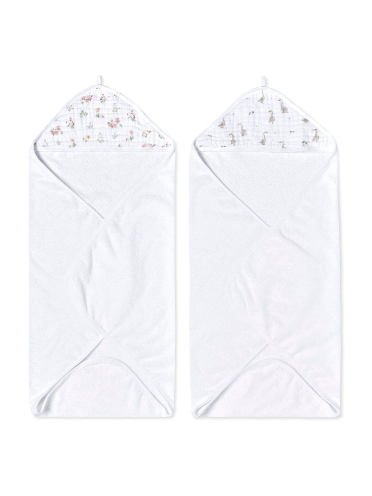 aden + anais Pink Essentials Hooded Towel Country Floral 100% Cotton Muslins 2 Pack - Image 4 of 4