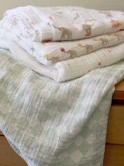 aden + anais White Essentials 100% Cotton Muslin Blanket Elephant Circus Muslins 4 Pack - Image 7 of 8