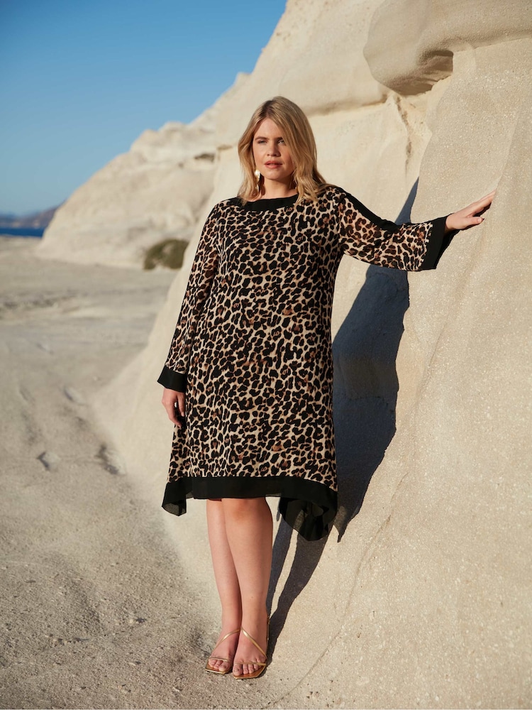 Live Unlimited Brown Curve Leopard Print Maxi Kaftan - Image 2 of 7