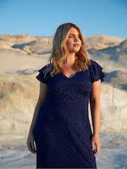 Blau - Live Unlimited Curve Maxikleid mit Rüschen-Schulter und Animal-Burnout-Print - Bild 2 von 6